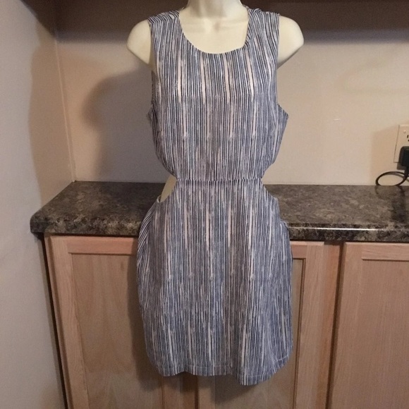 Dresses & Skirts - Forever 21 dress Large with open back & sides